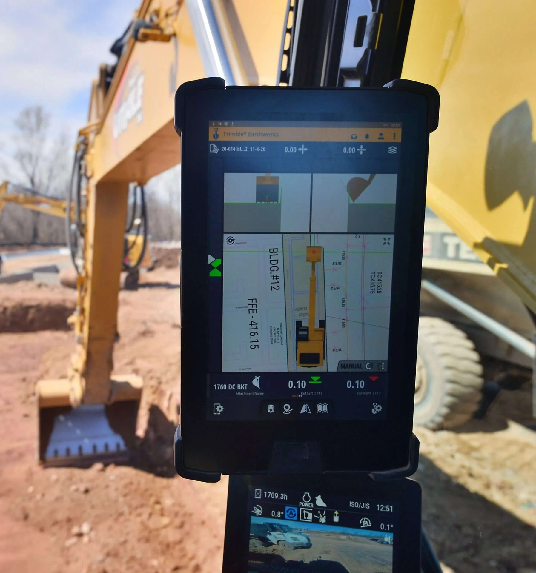 Trimble Earthworks display mounted inside construction equipment